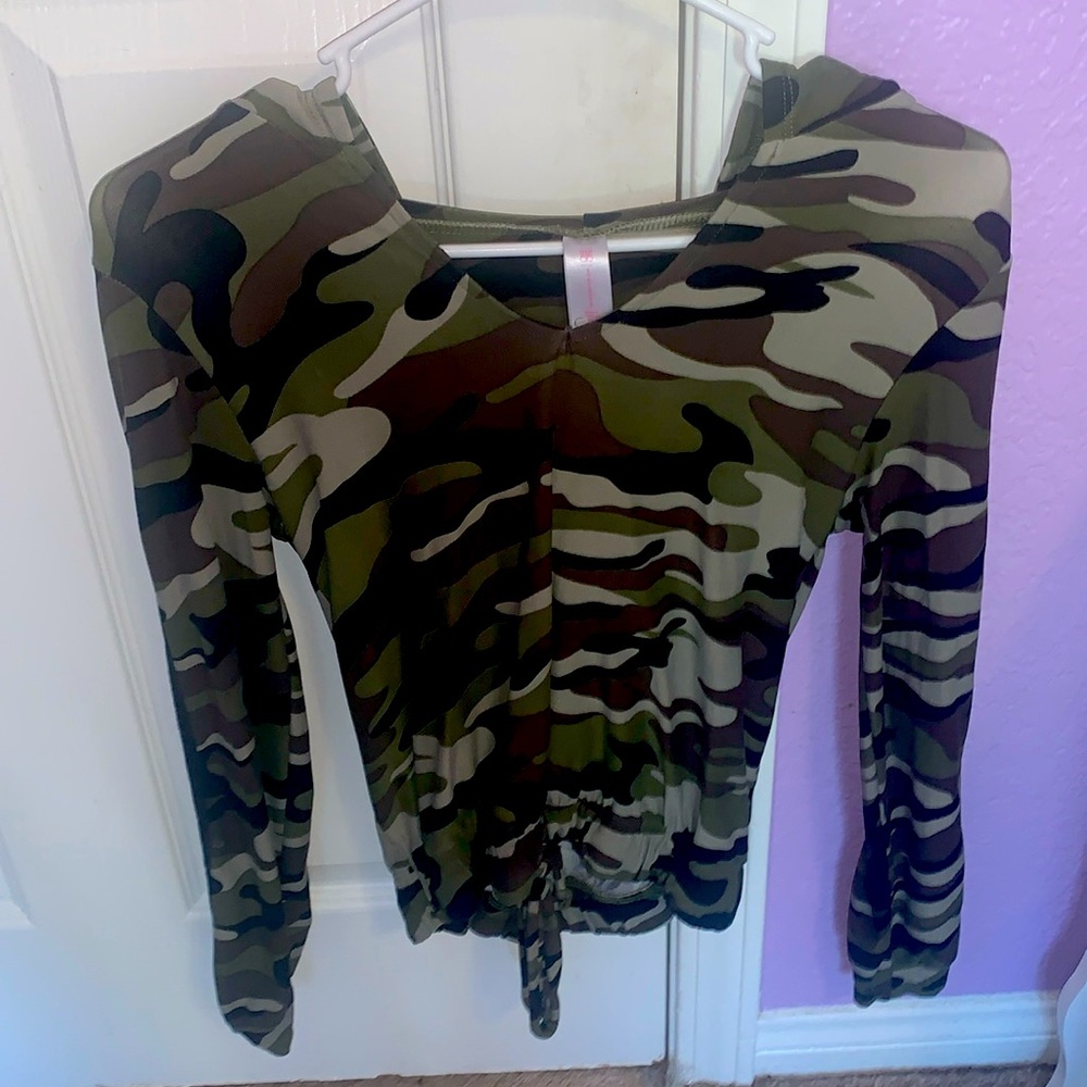 camouflage/army print top